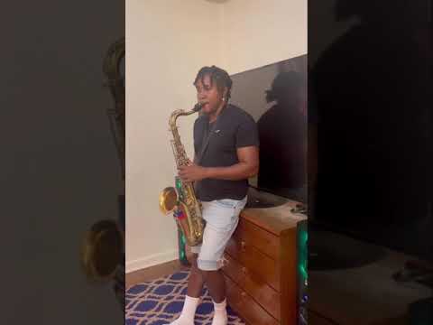 T-VICE x PHYLLISIA ROSS “Kite m montre w” sax cover