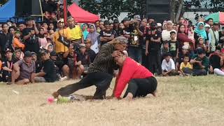 Download lagu 4ks1 Pec4h Gendeng - Tari Bujang Ganong  - Mendem Masal Jaranan Di Alun Alun Banyumas mp3