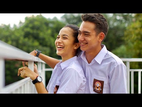 download lagu mp3 mp4 Film Indonesia Kumbang Dan Kupu Kupu, download lagu Film Indonesia Kumbang Dan Kupu Kupu gratis, unduh video klip Film Indonesia Kumbang Dan Kupu Kupu