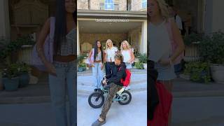 Us on the first day of SCHOOL ! #16kids #notenoughnelsons #nenfam #firstdayofschool #backtoschool