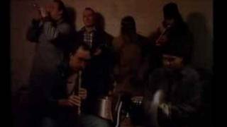 Keuhkot - LIHAA Y-AKSELILLA OLEN OIKEASSA (music video)