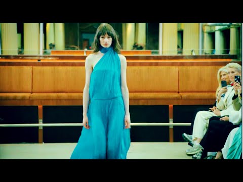 FASHION SHOW (JENNIFER BLOM | STOCKHOLM FASHION WEEK 2025)