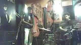 otro de los chicos en el populart