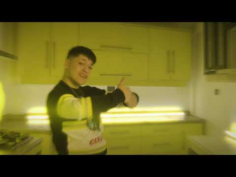 Lil Geremi x K-Brona x Bieitisik - Como La Primera Vez (Video Oficial)