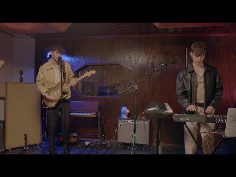 Saults - A la mode (Live at Act Cool Records, London)