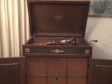 NAT SHILKRET LEWIS JAMES - LOOK UP AND SMILE - ROARING 20'S VICTROLA.MP4