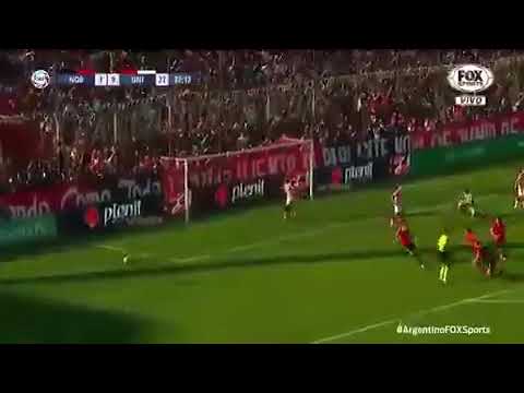 Gol de Albertengo para Newell's (relato portugués)