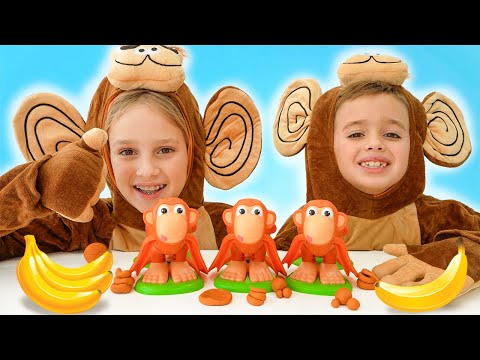 Влад и Ники играют с Monkey See Monkey Poo - Веселая история игрушек