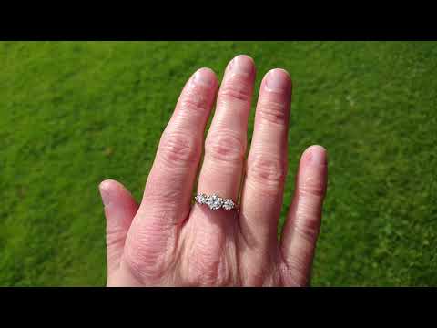 18ct yellow gold diamond trilogy ring