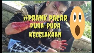 Download lagu Prank pacar pakek texk terbaru, pura pura kecelakaan, reaksi nya bikin sedih. mp3