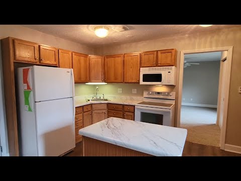 Ridgecrest Village -  Independent Apartment - Eastridge 124