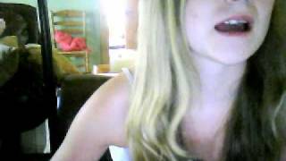 Vlog: Bed head, Ramen Noodles w/garlic powder and Peach tea