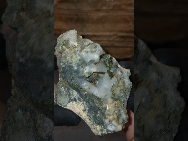 حجر بلورات طبيعية منوعة خام طبيعي تحفة للإقتناء أو...