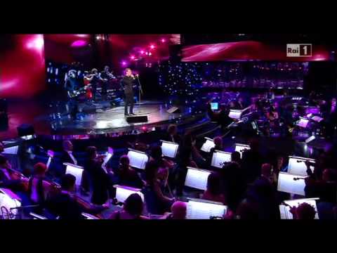 Live a Sanremo 2011 - La Crus Parlami d'amore Mariù feat. GnuQuartet
