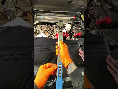 Installing Head Studs 6.7 Cummins ARP 625 #cummins