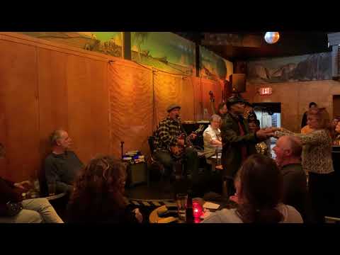 Steve Freund at Club Deluxe on Haight Street, SF