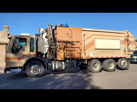 One of Phoenix's Last Jumbo Wayne Curbtenders - 130228
