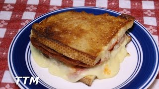 How to Make a Pizza Grilled Cheese Sandwich in the Toaster Oven