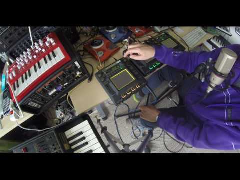 Korg Kaossilator Pro: Three of them = Superloopstation?