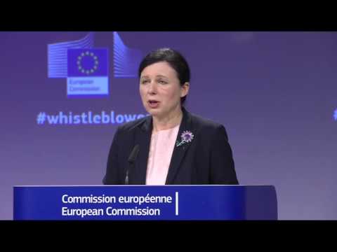 "Se niġi Malta biex nistaqsi dwar l-FIAU, l-qtil ta’ Daphne u l-bejgħ tal-passaporti"