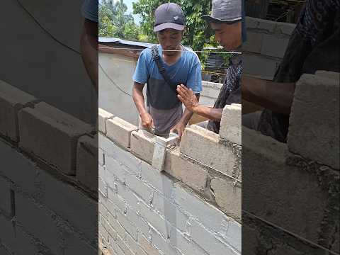 the fastest tool for leveling the mortar for installing bricks.