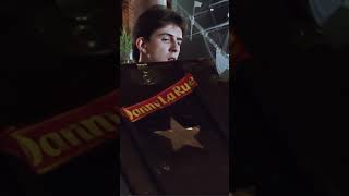 O Que Tem Na Caixa? O Bean De Vestido 😂 #mrbeanemportuguês #shorts