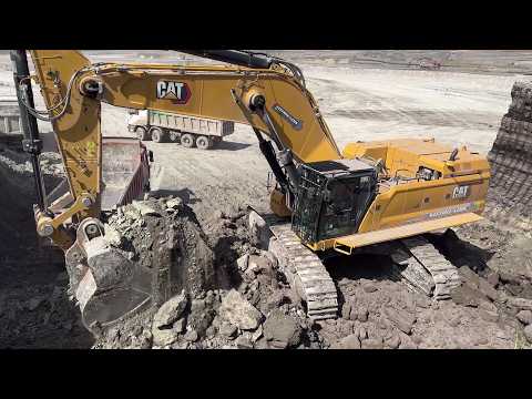 Amazing Excavators, Bulldozers, Wheel Loaders & Heavy Transports In Action - Mega Machines Movie 4k