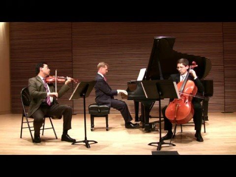 Saint Michael Trio: It Ain't Necessarily So (Gershwin) Video