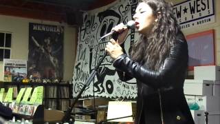 Charli XCX - GRINS ( Acoustic @ Cactus Records Store in Houston,Tx )
