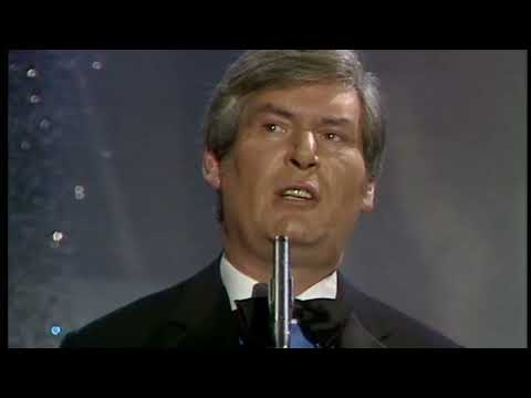 Roy Walker - Entertainment Express - TX date: 21st August 1983