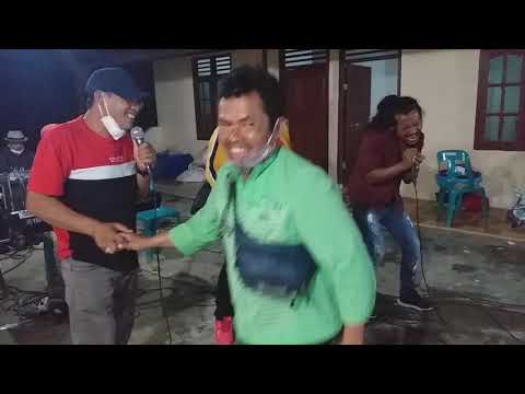 argana trio.... triamor trio disatukan... jadi Partidols  JOLMA BIASA.