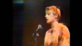 Cocteau Twins - "Song To The Siren" (Live)