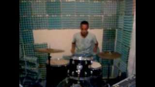 preview picture of video 'Esse Adorador-Shirley Carvalhaes ( Drum Cover-Pedro Souza )'