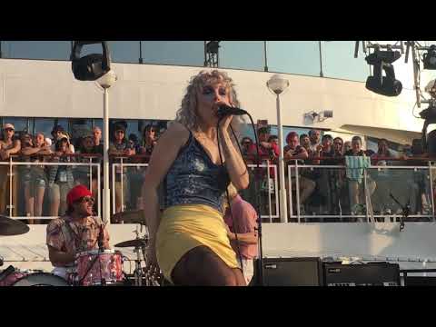 Crush Crush Crush video