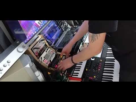 Zicolooper - Live in Studio - 8 - Techno House Jam