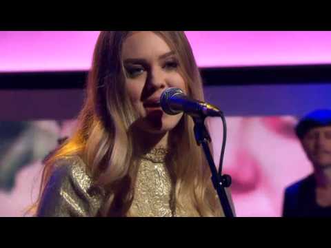 First Aid Kit på Nyhetsmorgon - Waitress Song