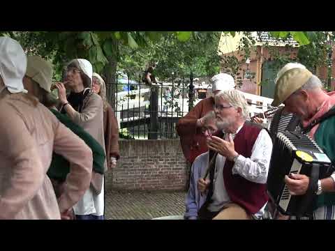 Optreden Onstuimig Schuim & Vrijstatig Volkje / Maritiem Festival in het Zuiderzeemuseum (2023)