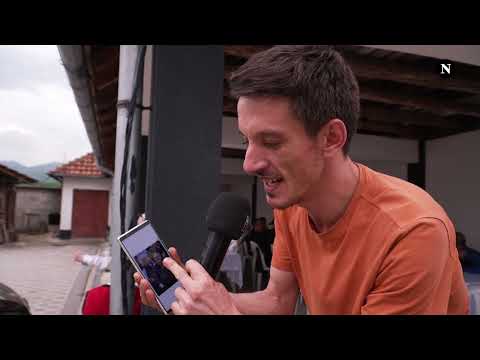 Takimi emocional i dy ushtarëve të UÇK-së pas 25 vitesh dhe historia e përsëritur e një fotografie