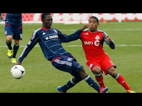 HIGHLIGHTS: Toronto FC vs Chicago Fire, April 21, 2012