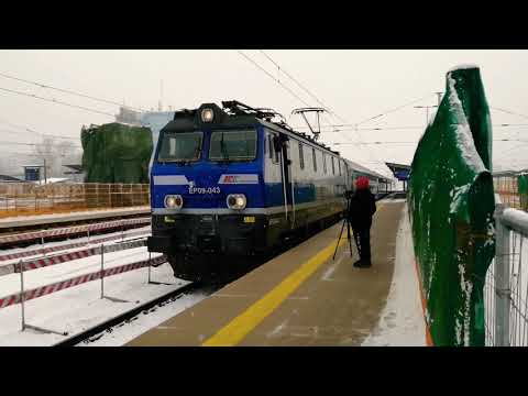 Odjazd  EP09-043 z EIC