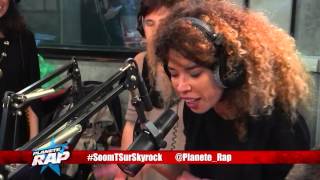 Soom T "Take a Walk" Feat Flavia Coelho, Marina P et Alo Wala en live dans Planète Rap !