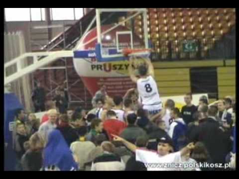 MKS Znicz Pruszków - koniec sezonu 2003/2004