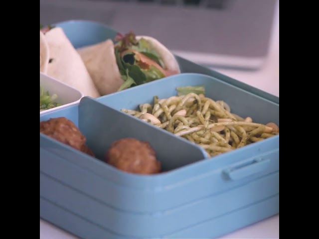 Vídeo relacionado con Mepal - Fiambrera Campus - Bento Box para Niños - Lonchera con Compartimento Bento y Tenedor - Fiambrera con Cierre de Clip - Sin BPA y apta para Lavavajillas - 750 ml - Little Farm