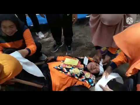 Simulasi Evakuasi Korban Bencana Alam ( Kelompok 3 )