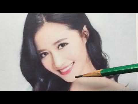 女人左下巴有痣