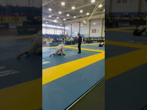 bjj blue first match.