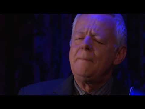 Song For a Rainy Morning (from Accomplice LIVE!) | Tommy Emmanuel