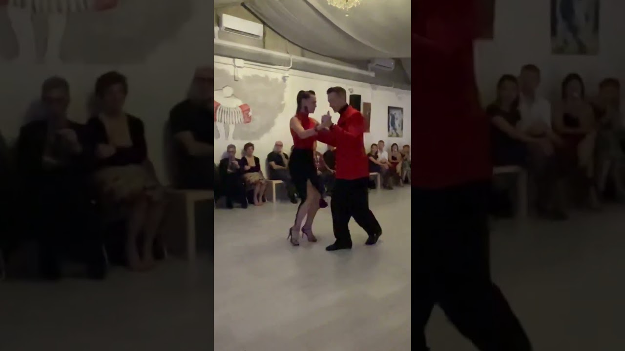 Elvira Lambo e Michael Nadtochi valz