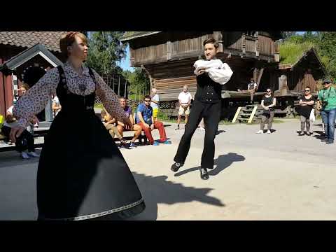 2016/07 - Norwegian folk dance