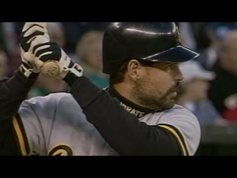 Jeff King homers twice during the 4th inning